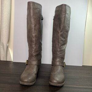 Y2K Journee Collection Spokane studded knee-high boots vegan leather back zip